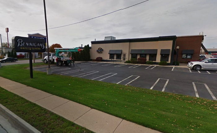 Bennigans - Midland - 6603 Eastman Ave (newer photo)